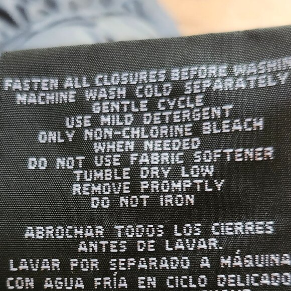 32 Degrees Heat Packable Puffer Vest -Women's Size L - Gray - Picture 7 of 7